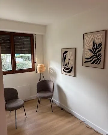 Proche Apartment